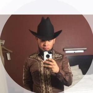 Meet your Posher, Saucedo